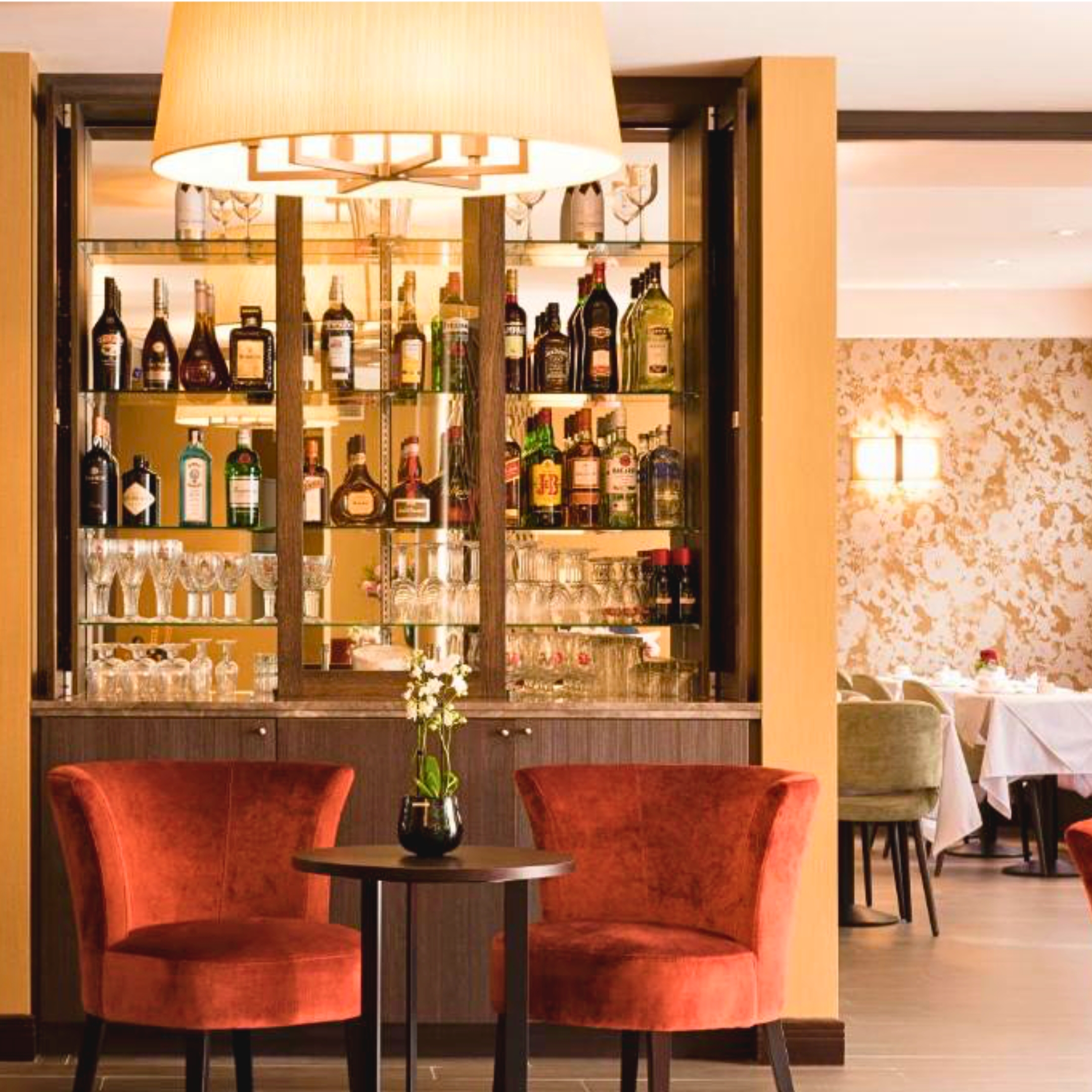 Bar del Hotel Aragon en brujas