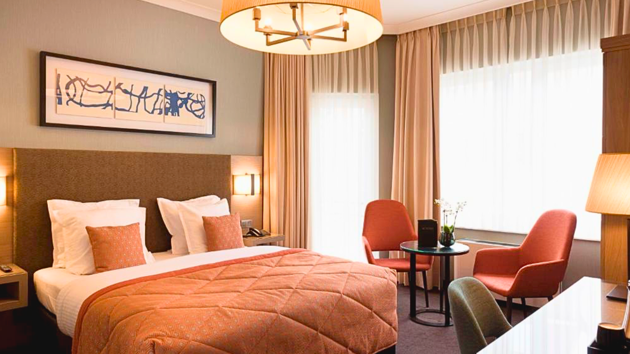 Habitación del Hotel Aragon en brujas