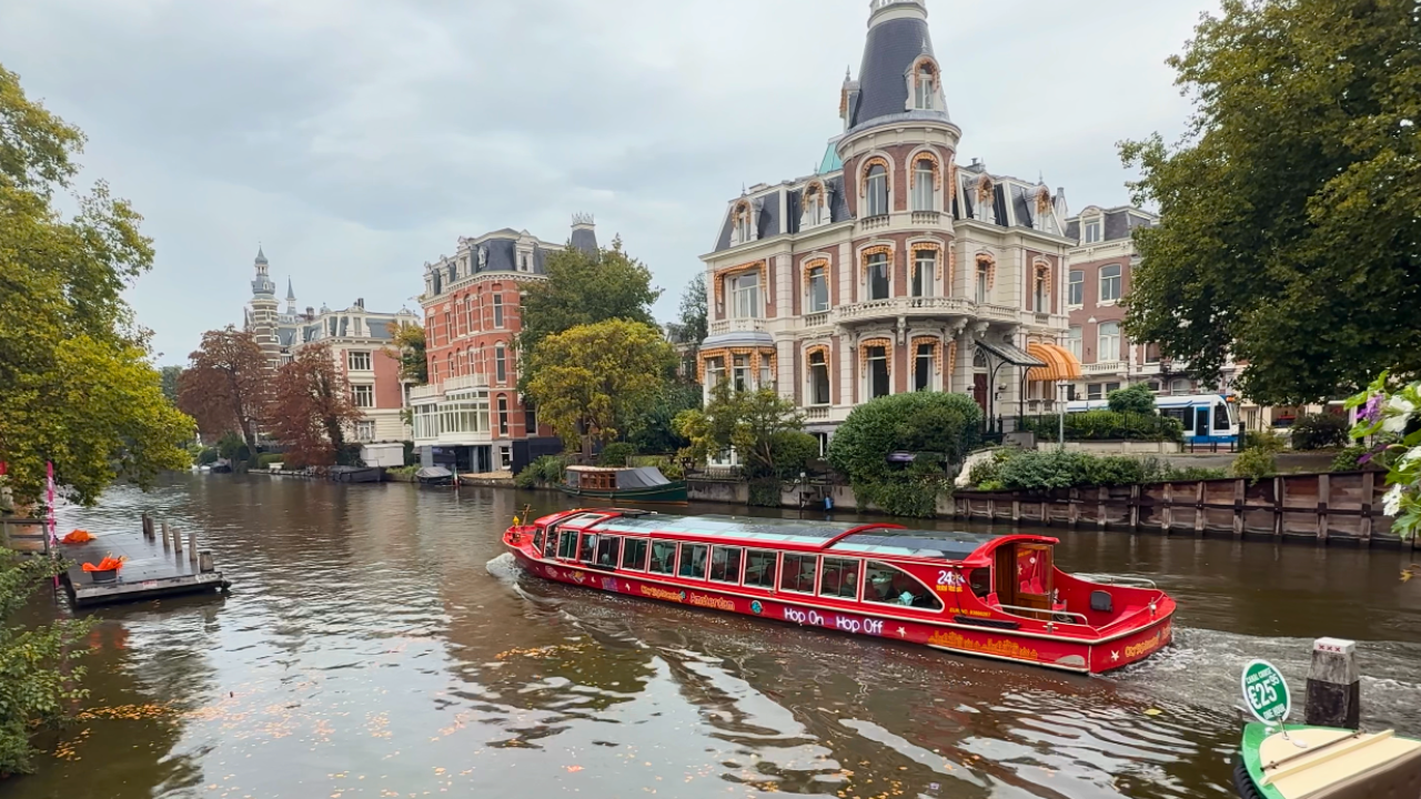 Barco Turístico en Ámsterdam.