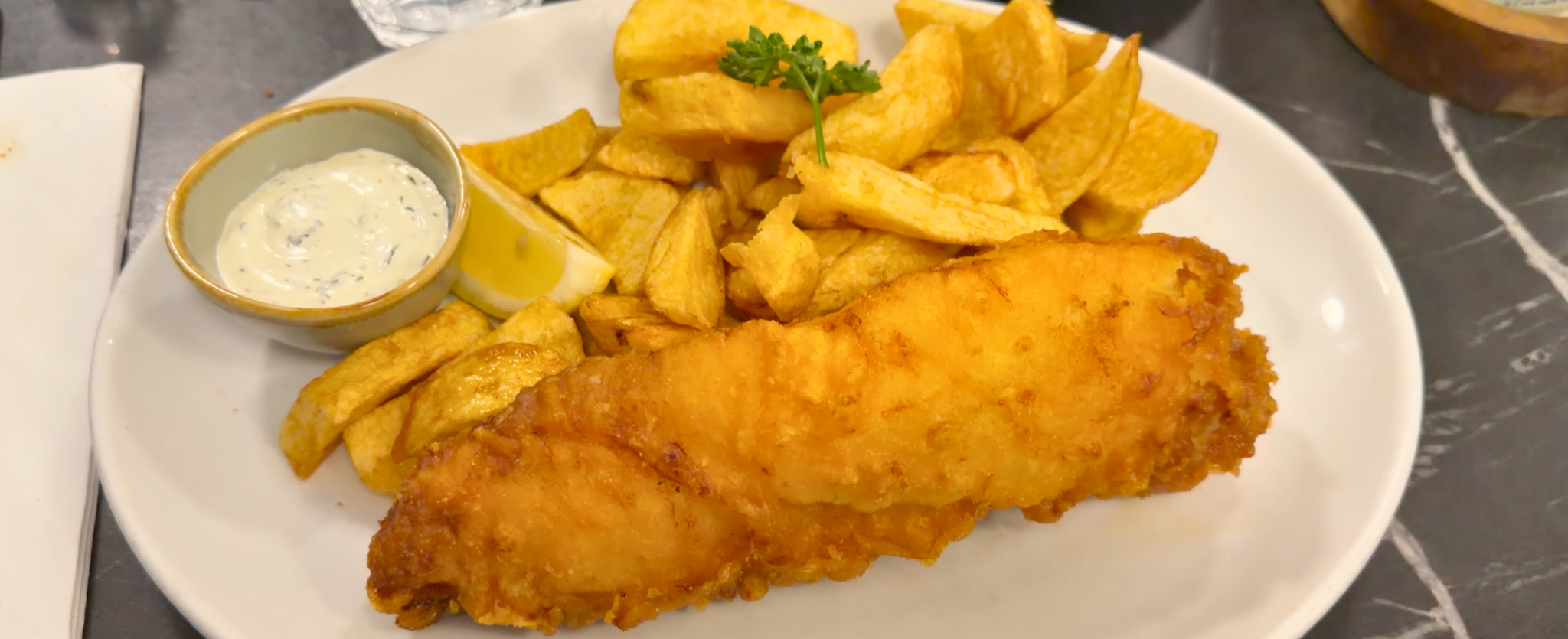Comer Fish and Chips en Londres.