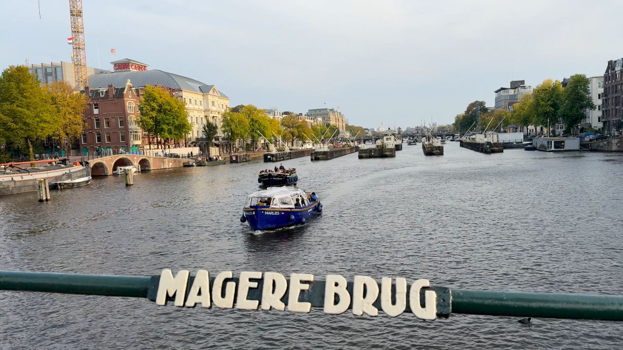 Puente de los besos en Ámsterdam.